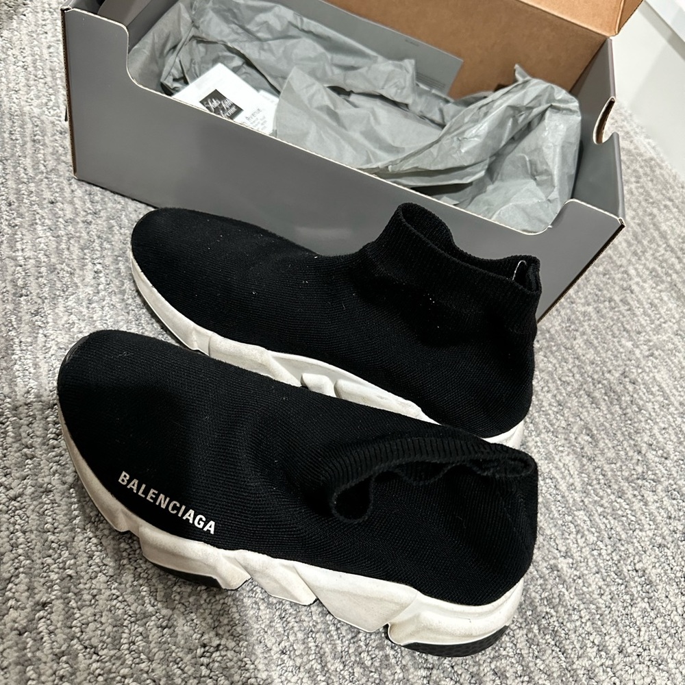 Women’s Black Balenciaga speed sneaker